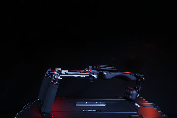 Tilta TA-LSR lengvas shoulder rig stabiliai kameros atramai ir patogiam filmavimui